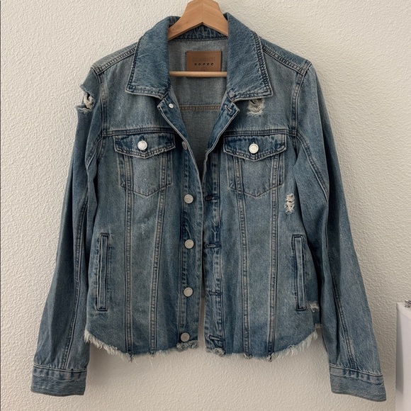 Blank NYC Jackets & Blazers - BLANK NYC Denim Jean Jacket Distressed Size Medium Frayed Hem Boho Trucker Blue